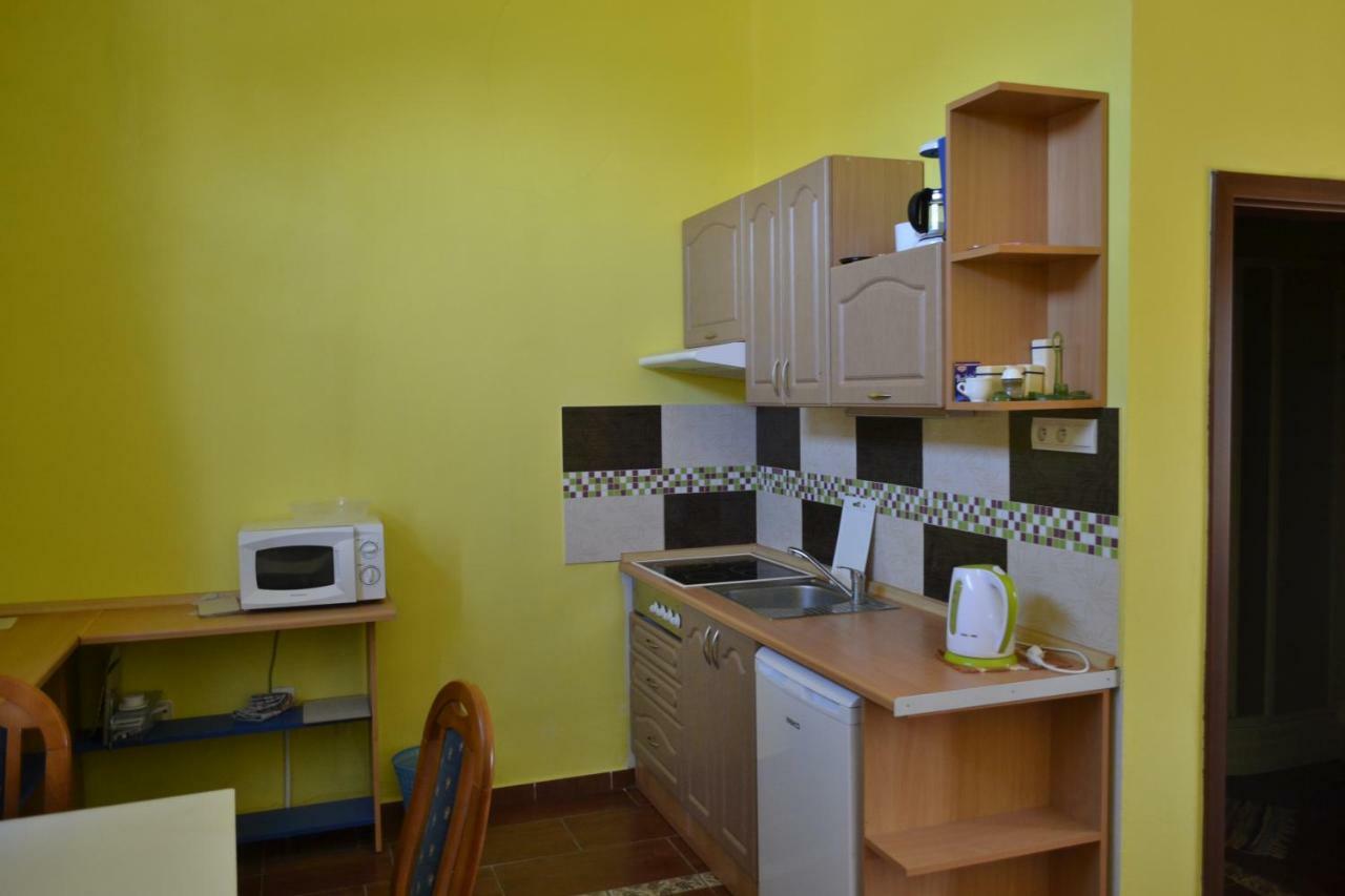 Apartmany Alex S Bazenom Kalonda エクステリア 写真